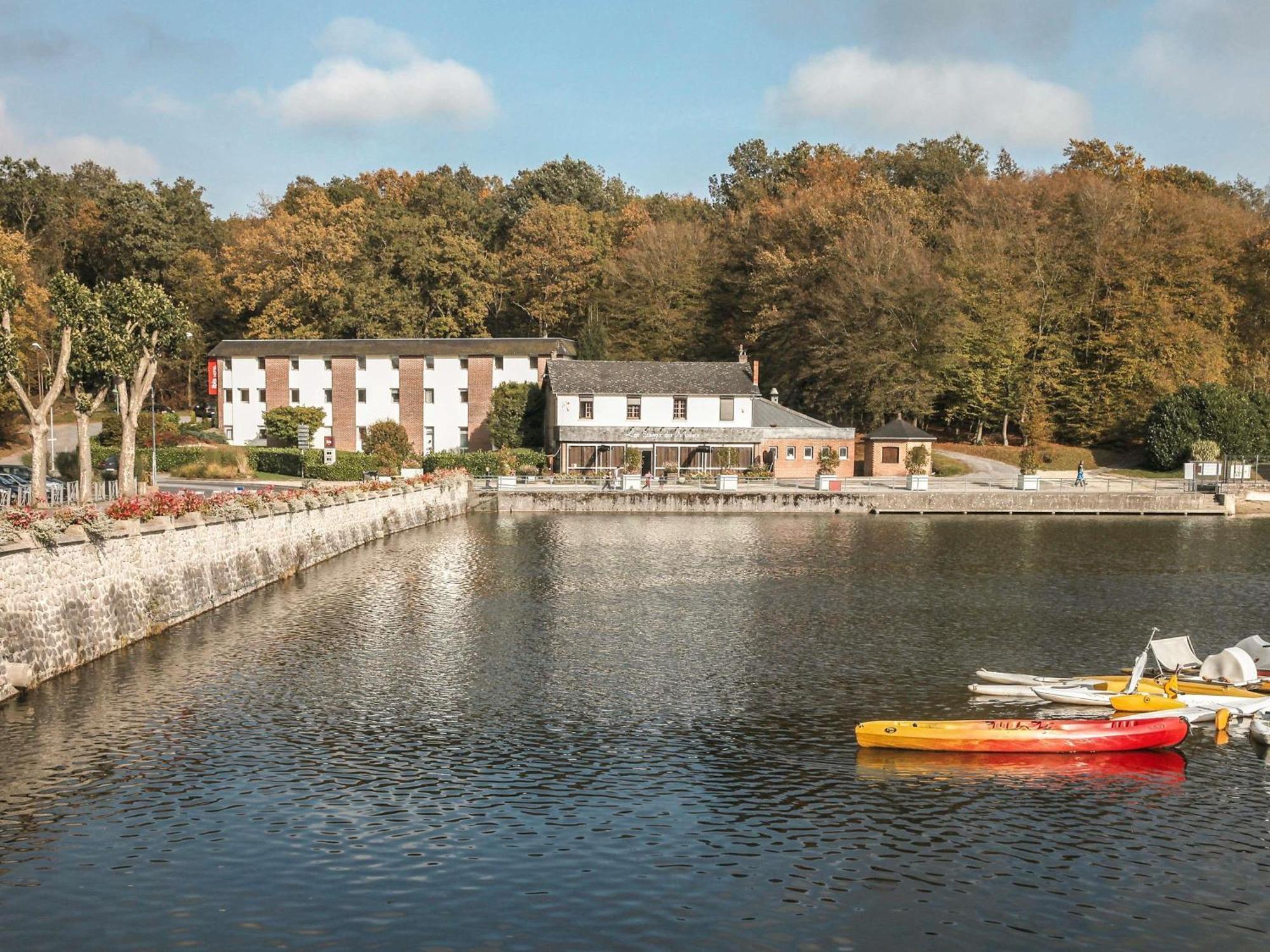 Ibis Les Etangs Des Moines Otel Fourmies Dış mekan fotoğraf